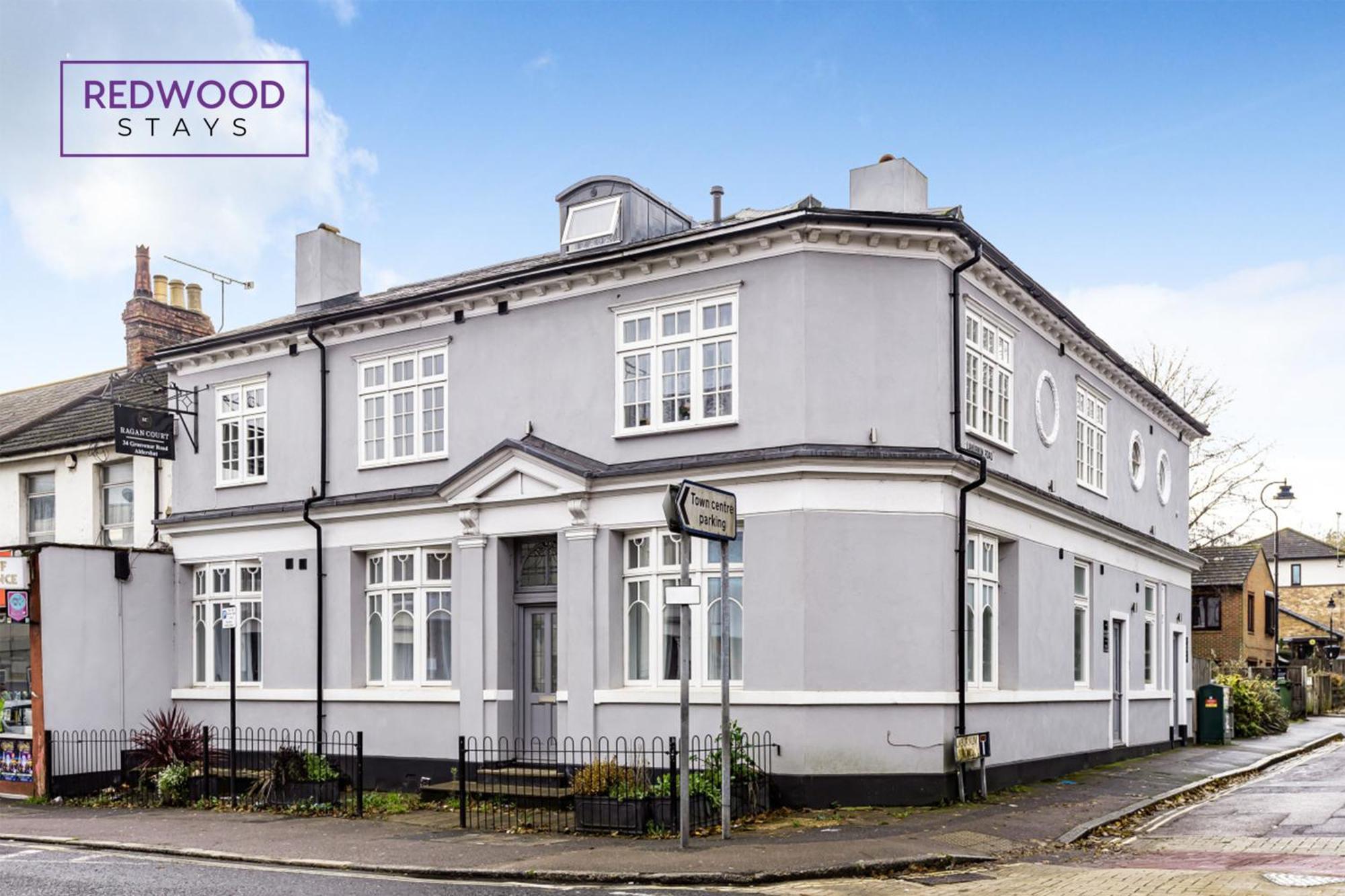 1 Bed 1 Bath Town Center Apartments For Corporates & Contractors, Wifi, Netflix And Parking On Selected Units By Redwood Stays Aldershot Extérieur photo