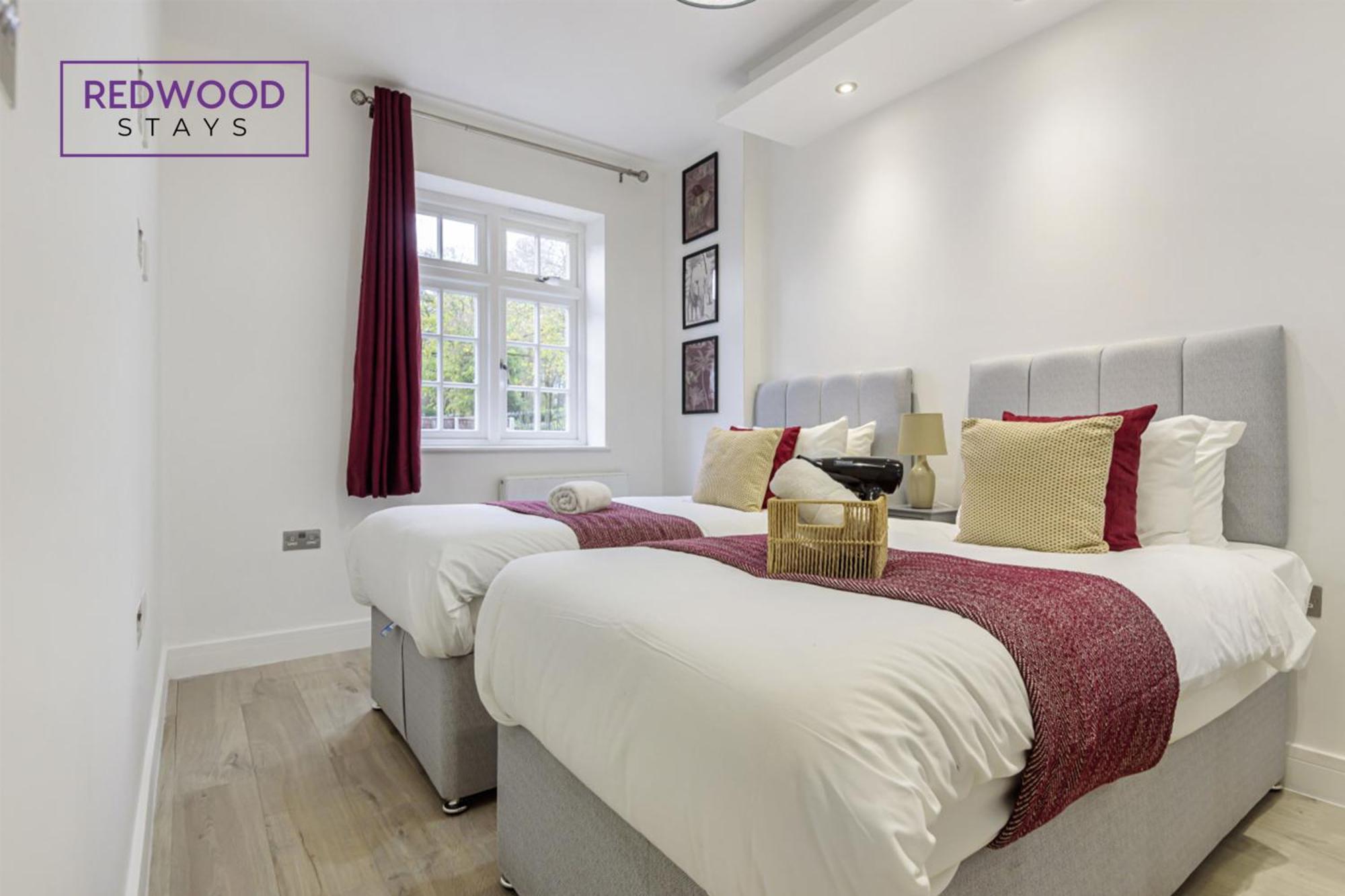 1 Bed 1 Bath Town Center Apartments For Corporates & Contractors, Wifi, Netflix And Parking On Selected Units By Redwood Stays Aldershot Extérieur photo